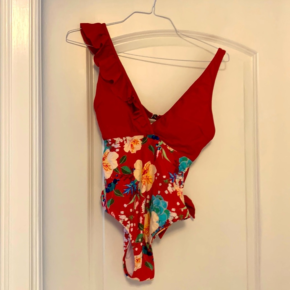 Bathing suit